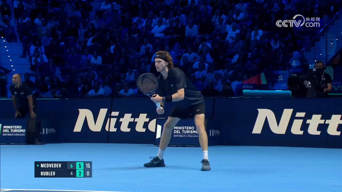 承载着球迷 承载着球迷